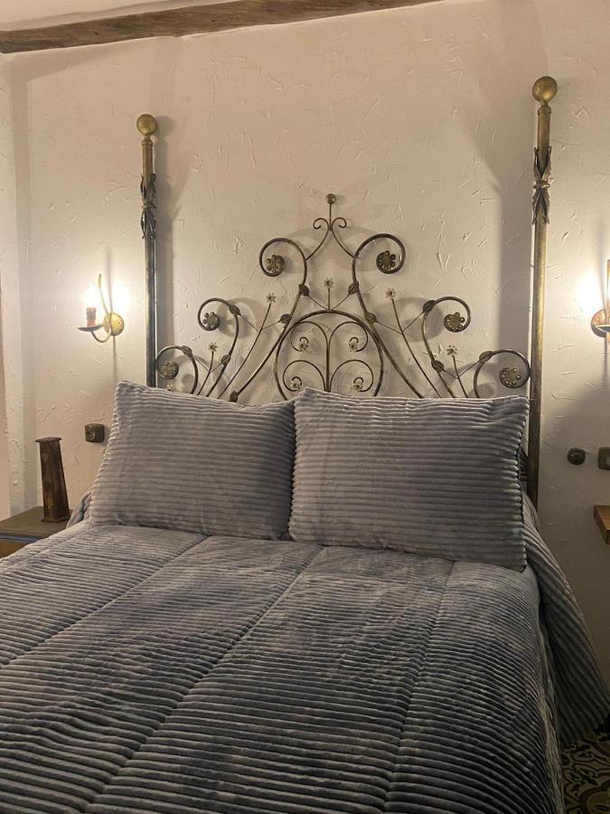 El Escondite de Martina, Ático Romántico Setenil De Las Bodegas Esterno foto